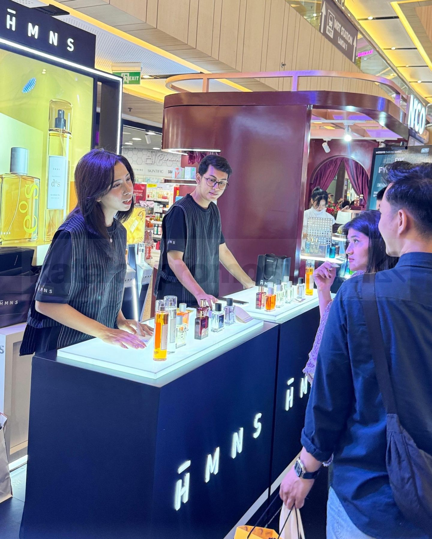 Watsons Fragrance Market di Blok M Plaza Watsons Fragrance Market di Blok M Plaza 1