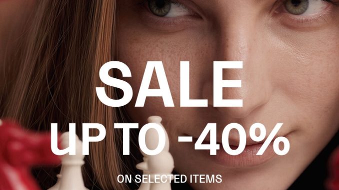 Promo Stradivarius Diskon Hingga 40% untuk koleksi fashion dan aksesori pilihan