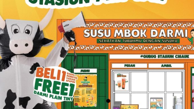 Promo Susu Mbok Darmi Beli 1 Gratis 1 di Stasiun MRT TMII untuk pembelian minuman selama program berlangsung