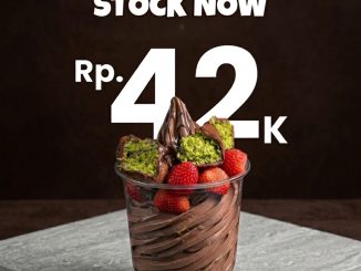 Promo Luca Ferrara Dubai Chewy Rp42.000 dengan es krim cokelat, stroberi, dan topping chewy